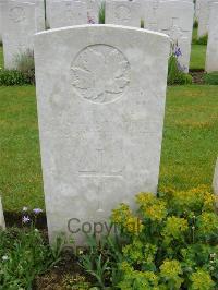 Etaples Military Cemetery - Frost, John Henry
